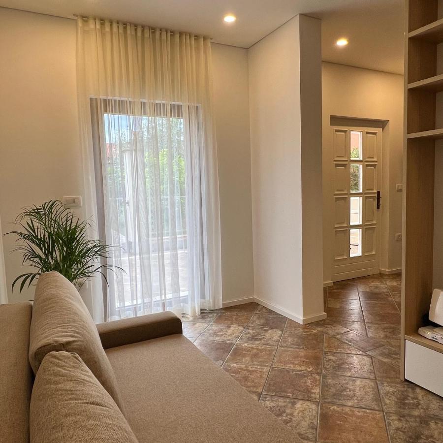 Zaro Apartment